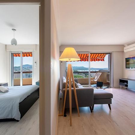 Le Cadet - Vue Panoramique Ville Et Baie De Sanary Sur Mer, Parking & Terrasse - 2 A 4 Pers Eksteriør billede