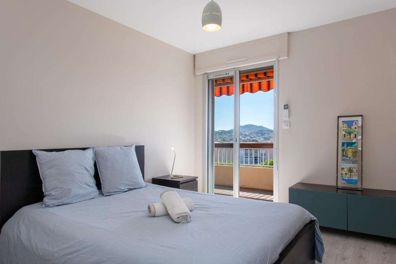 Le Cadet - Vue Panoramique Ville Et Baie De Sanary Sur Mer, Parking & Terrasse - 2 A 4 Pers Eksteriør billede