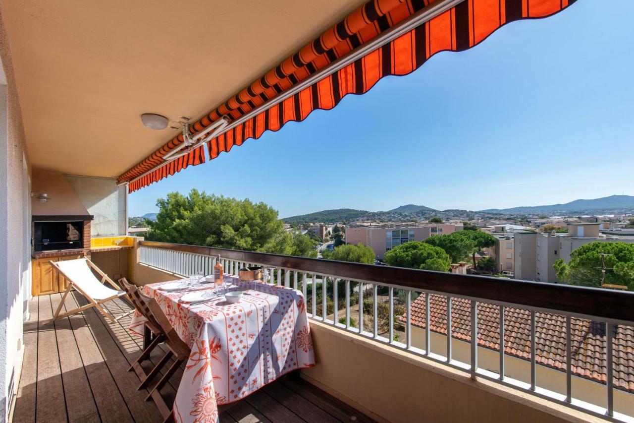 Le Cadet - Vue Panoramique Ville Et Baie De Sanary Sur Mer, Parking & Terrasse - 2 A 4 Pers Eksteriør billede