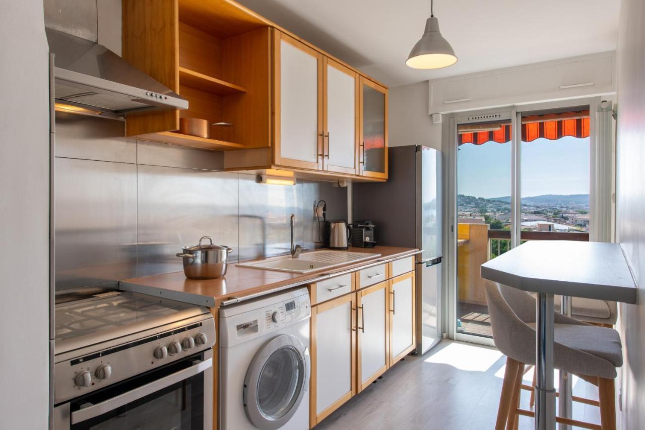 Le Cadet - Vue Panoramique Ville Et Baie De Sanary Sur Mer, Parking & Terrasse - 2 A 4 Pers Eksteriør billede